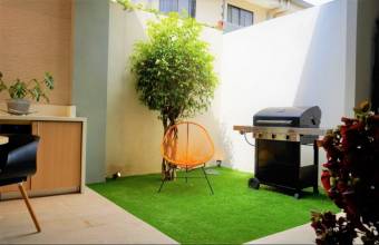 Casa Moderna 3 Hab con Terraza en Condominio #25-1434 GS