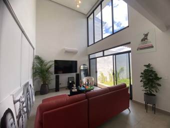 Casa Moderna 2 Hab con Jardín en Condominio #26-522 GS