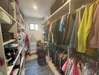 Casa en condominio con amenidades en Escazú #23-883 GS