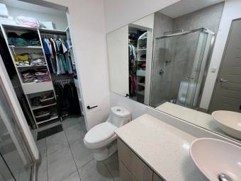 Casa Moderna 3 Hab en Condominio Escazú #26-706 GS