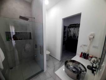 Exclusiva residencia contemporánea de lujo en Escazú #26-175 GS