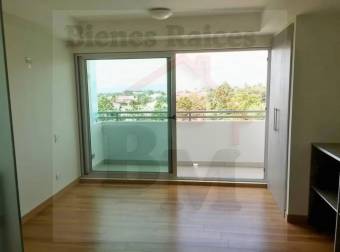 Se Alquila Aparta-Studio con Línea Blanca en Condominio en Heredia