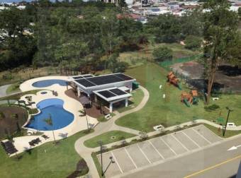 Se Alquila Aparta-Studio con Línea Blanca en Condominio en Heredia