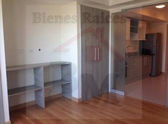 Se Alquila Aparta-Studio con Línea Blanca en Condominio en Heredia