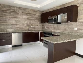 Moderna casa con patio y excelentes amenidades en condominio #25-1578 GS