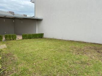 Moderna casa con patio y excelentes amenidades en condominio #25-1578 GS