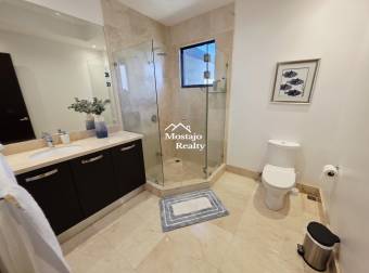 Casa de lujo con amplio jardín en venta en Hacienda del Sol, Santa Ana