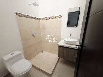 Venta de Casa nueva, Condominio Las Veredas, Alajuelita