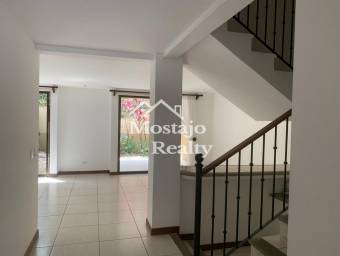 Venta de Casa Condominio Almeria, Pozos de Santa Ana