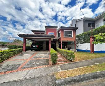 House for sale in the Posada del Río condominium in La Guacima, Alajuela. House for sale in the Posada del Río condominium in La Guacima, Alajuela.