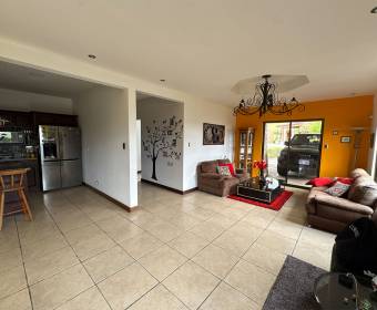 House for sale in the Posada del Río condominium in La Guacima, Alajuela. House for sale in the Posada del Río condominium in La Guacima, Alajuela.