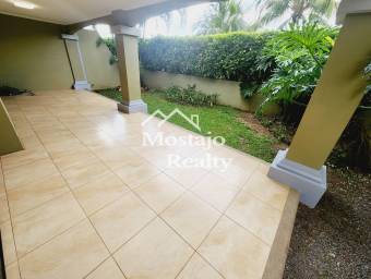 Venta de Casa en Condominio Almeria, Pozos de Santa Ana