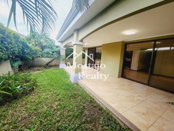 Venta de Casa en Condominio Almeria, Pozos de Santa Ana