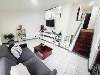 OPORTUNIDAD! Venta de Casa en Residencial en Sabana Oeste, 4 habitaciones!