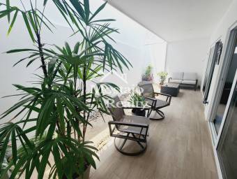 Venta de Casa, Condominio, Santa Ana centro