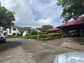 Se alquila casa en Santa Ana San José 26-581