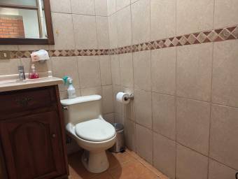 Se alquila casa en Santa Ana San José 26-581