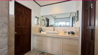 Se alquila casa en Moravia San José 26-496