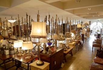 Exclusivo edificio comercial neoclásico en Escazú con alto potencial de inversión #26-1263 GS