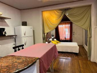 Casa con apartamento independiente y potencial comercial en Escazú #26-1318 GS