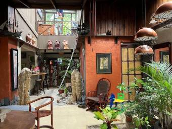 Encantadora casa rodeada de naturaleza con potencial comercial en Escazú #26-1384 GS