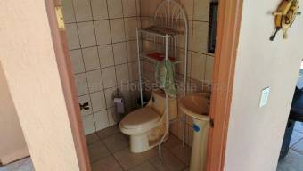 Se vende casa en San Isidro en Alajuela  #26-1597