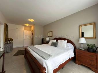 Exclusivo apartamento con terraza rodeada de naturaleza en Escazú #26-1519 GS