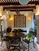 Hermosa casa con patio interno y terrazas en exclusivo condominio en Heredia #26-1608 GS