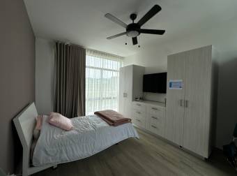 Casa de 2 plantas a la venta en el condominio Los Llanos en Ciudad Hacienda Los Reyes