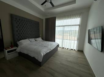 Casa de 2 plantas a la venta en el condominio Los Llanos en Ciudad Hacienda Los Reyes