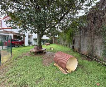 Lot for sale in the Novazul Condominium in Desamparados, Alajuela.