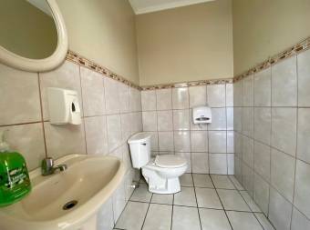 Centro comercial con 12 locales en zona exclusiva del oeste de San José #25-1838 GS