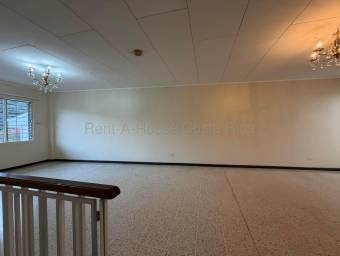 Acogedora casa con patio y excelente ubicación en Sabana Sur #26-1593 GS