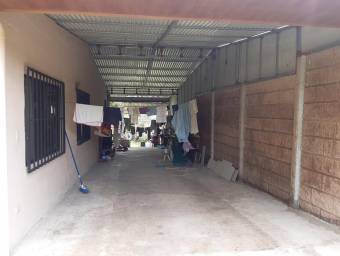 Casa tipo finca con amplio terreno y árboles frutales en Grecia #26-696 GS