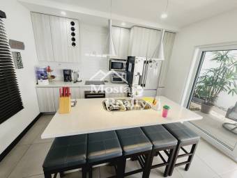 Venta de Casa, Condominio, Santa Ana centro