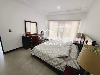 Venta de Casa, Condominio, Santa Ana centro