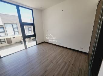 Venta de Casa nueva, Condominio San Antonio Urbano, Escazú