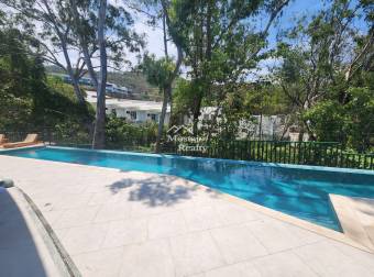 Venta de Casa nueva, Condominio San Antonio Urbano, Escazú