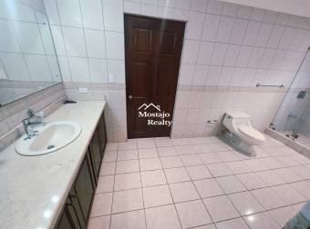 Venta de Casa separada, Condominio, San Antonio de Escazú