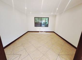 Venta de Casa separada, Condominio, San Antonio de Escazú