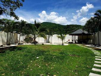 Se alquila casa con piscina privada en Santa Ana San José 26-1274 Se alquila casa con piscina privada en Santa Ana San José 26-1274