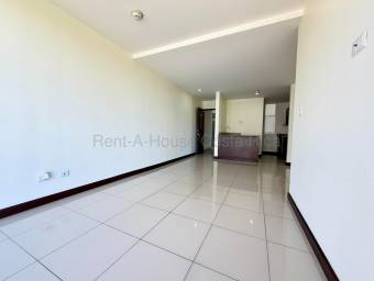 Se vende apartamento en Ulloa Heredia 26-1599