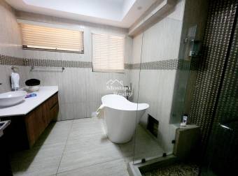 Venta de Casa Independiente en una Planta en Rohrmoser, Impecable Venta de Casa Independiente en una Planta en Rohrmoser, Impecable