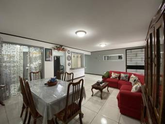 Casa con local comercial y uso mixto en excelente ubicación #26-519 GS