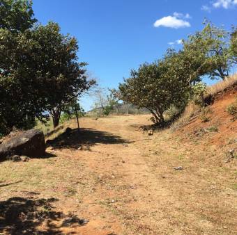 Terreno de ensueño con vistas espectaculares en Lapas #26-956 GS