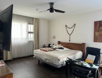 Casa moderna de un nivel con piscina interna y doble altura #26-713 GS