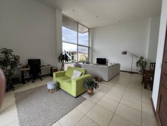 Venta de Encantador Apartamento en Santa Ana / Mls. 26-718 OFC JB