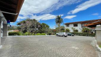 Apartamento tipo casa con vistas y privacidad en condominio exclusivo #26-1365 GS