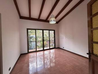 Apartamento tipo casa con vistas y privacidad en condominio exclusivo #26-1365 GS