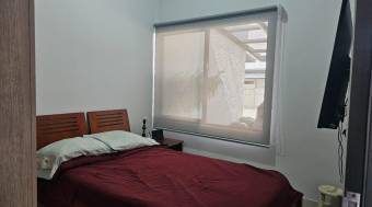 Se vende espaciosa casa en Pozos Santa Ana 26-687